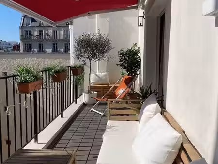 appartement rénové avec terrasse - levallois-perret