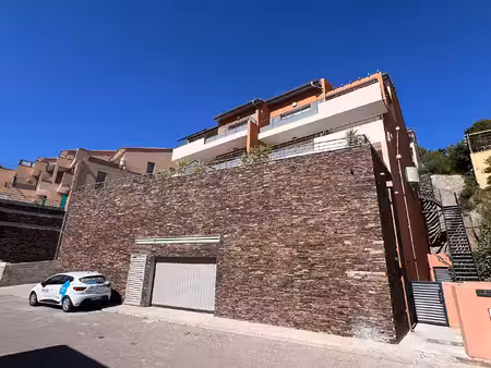 collioure centre-ville ? appartement t3 de standing -96 81 m² avec vue mer