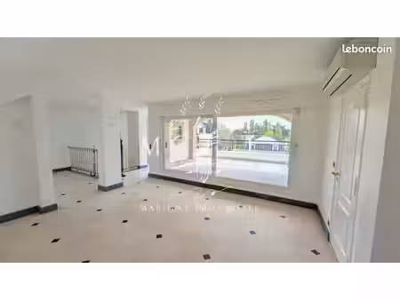 appartement 7 pièces 200 m²