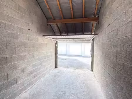 garage / box de stockage
