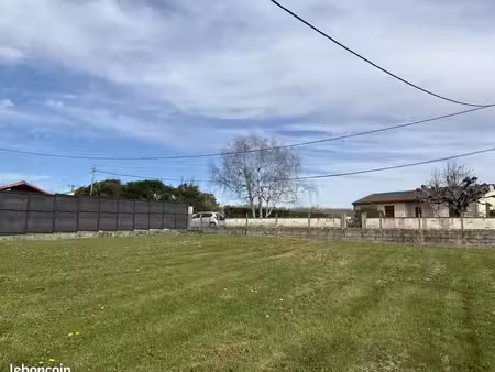terrain 750 m² mouleydier