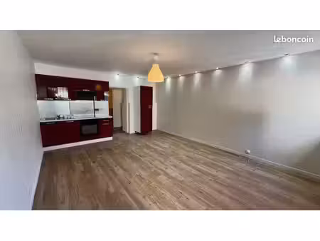 bureau 450 m²