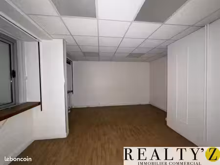 local bureaux 165 m²