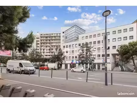 bureaux 210 m²