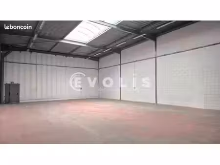 local d'activité 369 m²