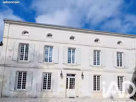 propriété 7 pièces 252 m²
