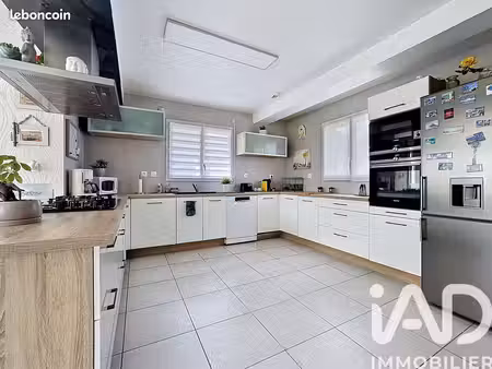 très belle maison