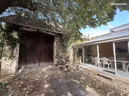 chateau 9 pièces 205 m²