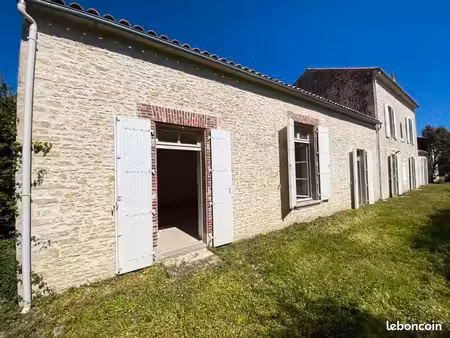 maison 10 pièces 285 m²