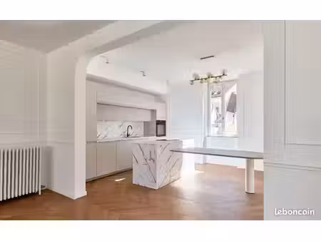 appartement 4 pièces 125 m²