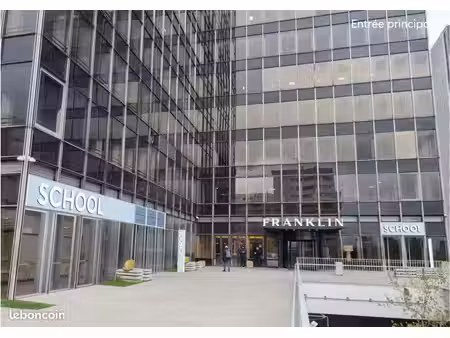 murs commerciaux 2873 m² puteaux