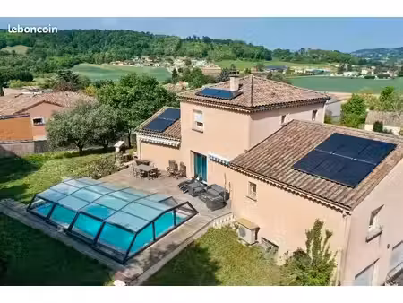 villa 5 pièces 185 m²