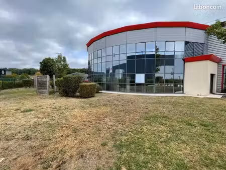 bureau 135 m²