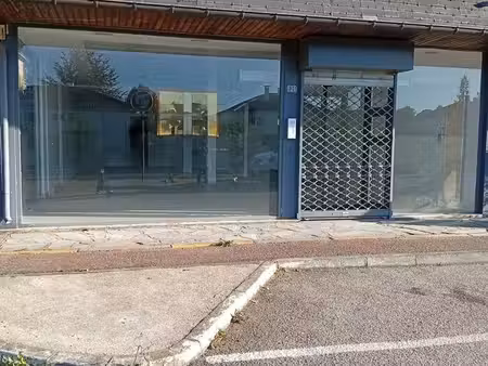 local commercial saint-ouen-de-thouberville