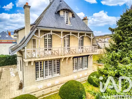 maison familiale 8 pièces 245 m²