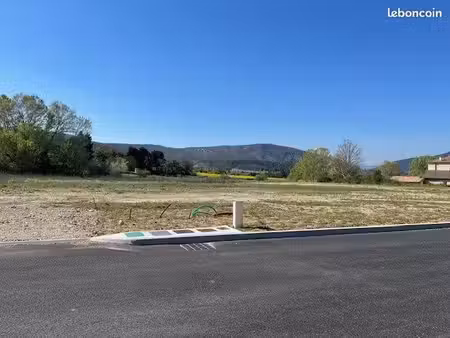 terrain 1270 m² allan