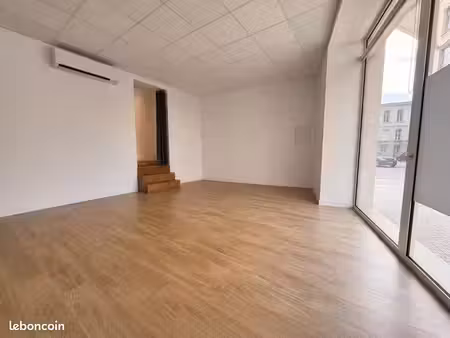 local commercial 43m2