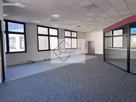 bureau 311 m²