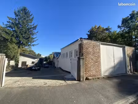 local commercial 65 m²