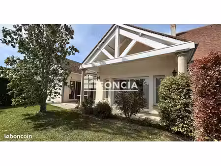 maison 6 pièces 192 m²