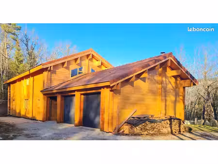 chalet en madrier d'exception de 250 m²