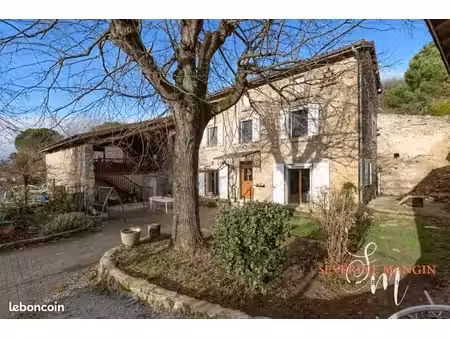 maison 8 pièces 168 m²