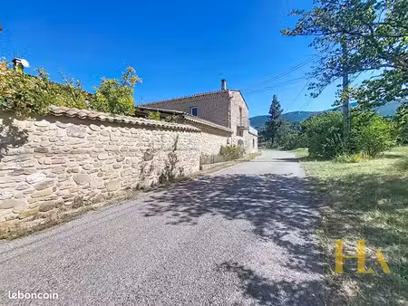 maison 11 pièces 437 m²