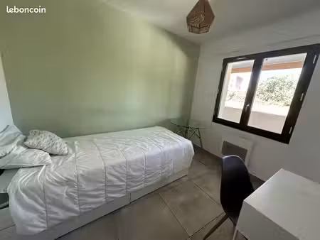 studio 1 pièce 13 m²