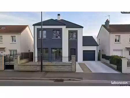 maison 5 pièces 111 m²
