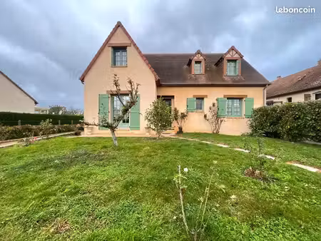 maison 6 pièces 131 m²