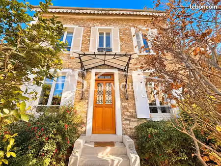 maison 7 pièces 149 m²