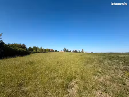 terrain 713 m² guainville