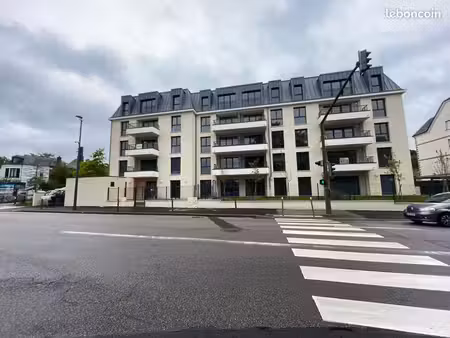 bureaux 262 m²
