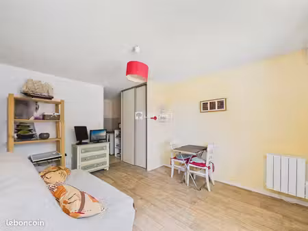 studio 1 pièce 17 m²
