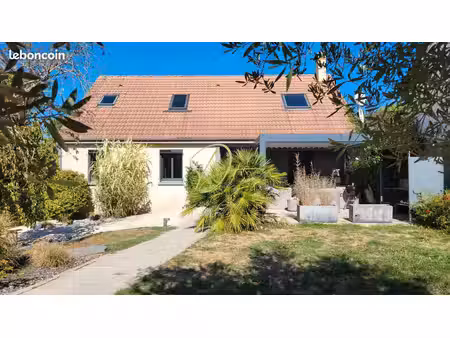 maison 7 pièces 138 m²