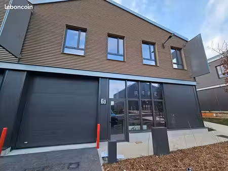 bureaux 174 m² groslay