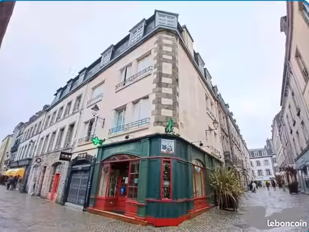locaux commerciaux 120m2 centre historique