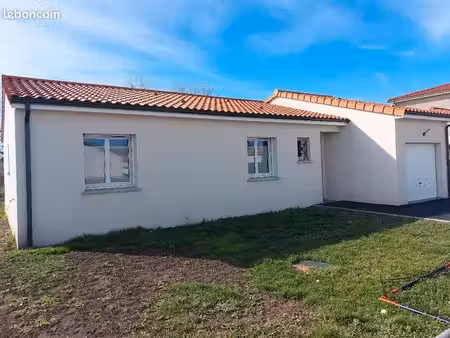 villa 4 pièces 85 m²