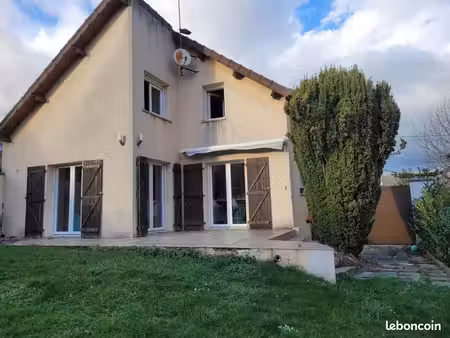 maison 7 pièces 143 m²