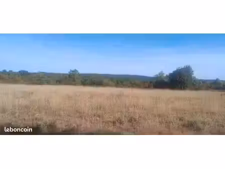 terrain 1 500 m² issirac