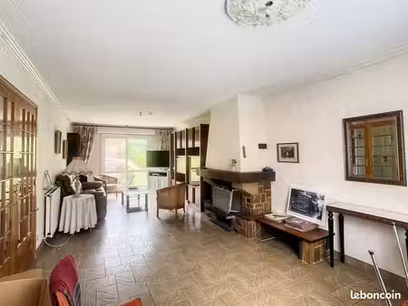 maison 5 pièces 93 m²