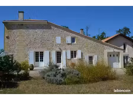 maison de caractère idéale pour deux familles