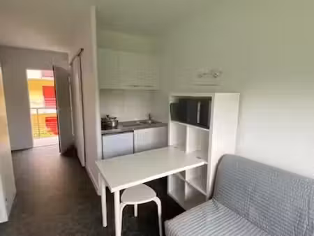studio 1 pièce 18 m²