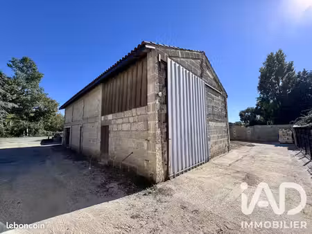 grange 1 pièce 127 m²