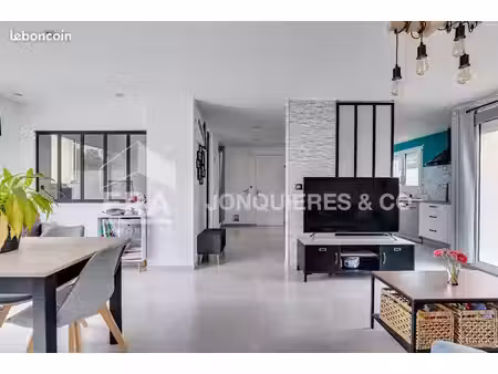 maison 4 pièces 85 m²
