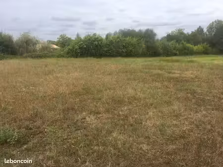 terrain à bâtir de 504 m² à prignac-et-marcamps (33)