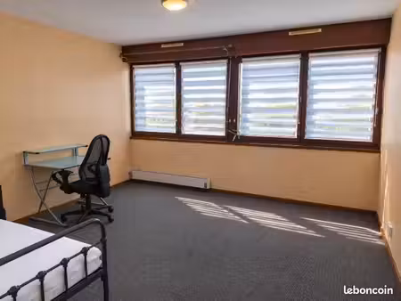 studio 1 pièce 26 m²