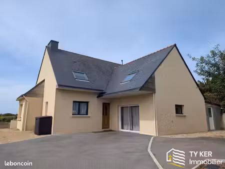 maison 8 pièces 157 m²