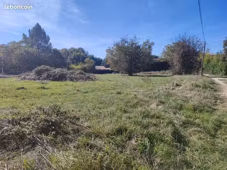 terrain 1 100 m² saint pierre de bat