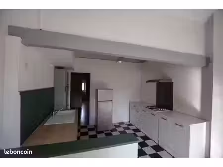 appartement t2 au centre de ganges